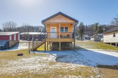 Image de Riverfront Cabin Rental ~ 9 Mi to Yellowstone Lake