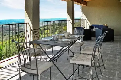 Image de Belle maison à Issirac avec WiFi