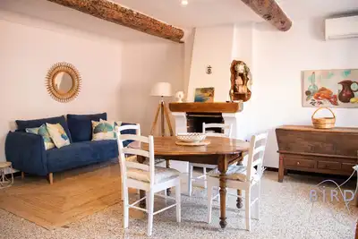 Image de Bel appartement authentique au coeur du vieil Antibes