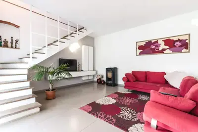 Image de Maison de vacances 'Tra Lucca, Pisa e Il Mare' avec terrasse privée, Wi-Fi et climatisation