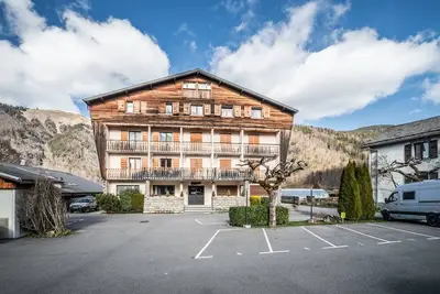 Image de Appartement de vacances \"6 Personnes\" avec vue sur montagne et balcon