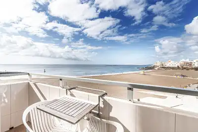 Image de Appartement de vacances 'Vista Playa Y Mar - Vue sur la mer' avec balcon, Wi-Fi et climatisation