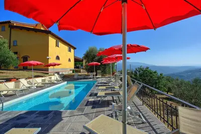 Image de Appartement dans une maison de vacances avec Wifi, climatisation, piscine, Tv, patio, animaux admis