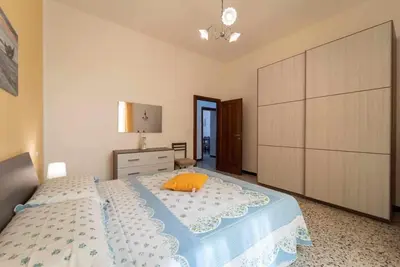 Image de Summer riviera, downtown apartment.