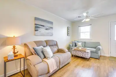 Image de Lavallette Apartment w/ Patio - Walk to the Beach!