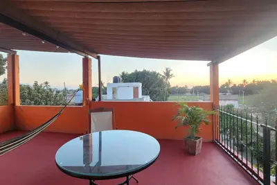 Image de House with Beautiful Terrace Near Airport