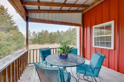 Image de Pet-Friendly Dover Cottage w/ Deck + Mtn Views!
