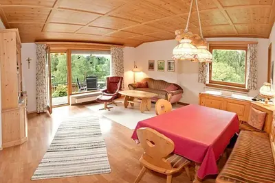 Image de Ferienhaus 32-e mit Südterrasse mit Schöner Aussicht - Ferienhäuser im Feriendorf Weissensee im