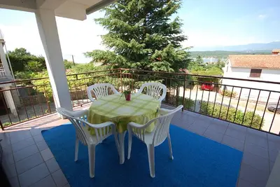 Image de Appartement de vacances Njivice pour 1 - 4 personnes avec 2 chambres à coucher - Appartement de vaca