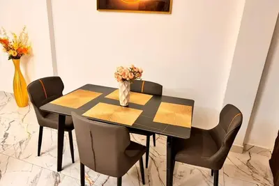 Image de Appartement 3 pièces 2 chambres 1 salon avec jardin, cuisine impeccable et wifi