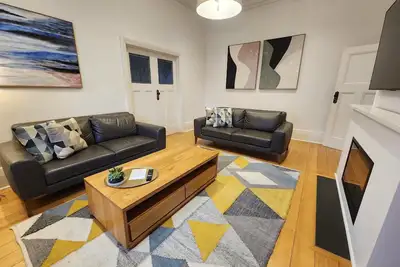 Image de Bank Manager's Residence\nRenovated 3 bedroom, 2 bathroom property in Semaphore