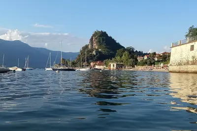 Image de Nature between forest and lake