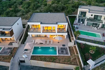 Image de Maison de vacances Novalja pour 1 - 12 personnes avec 5 chambres à coucher - Maison de vacances