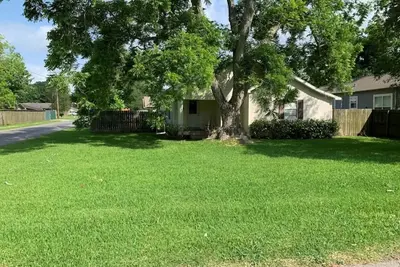 Image de Spacious 5BRs for Rent in Groves!
