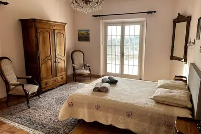 Image de Logement entier : hébergement - Éguilles, France