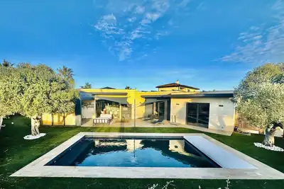 Image de Villa Moderne face aux Vignes