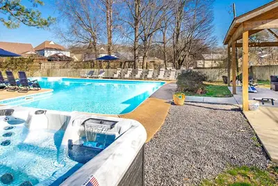 Image de City escape w/ heated pool and outdoor fun