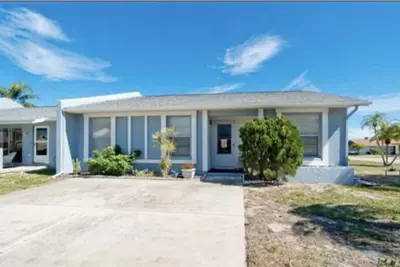 Image de Charming 3 bd 2 ba villa in cool Bradenton. WiFi Ac laundry lanai community pool