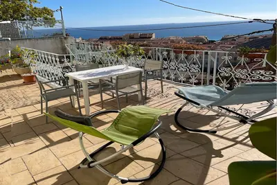 Image de Outdoorsy- patio, panoramic sea view accompanied by tiny apartment 500 m to sea