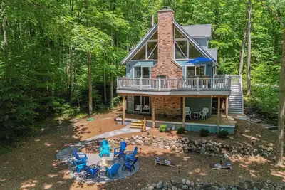 Image de Hilltop Hideaway Chalet UpNorth Shanty Creek, 3 Kings+Game Room+Firepit+Golf+Ski