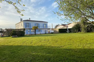 Image de Jolie villa sur grand jardin arboré à 2 pas des plages