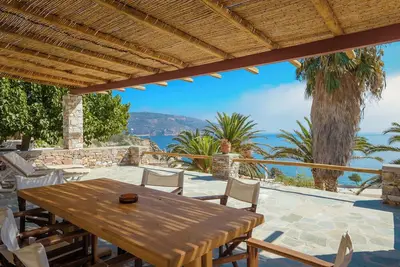 Image de Appartement \"White and Black Suites Superior\" avec vue sur la mer, Wi-Fi et climatisation
