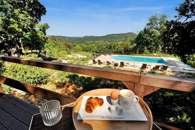 Image de Belle maison à Goudargues avec WiFi