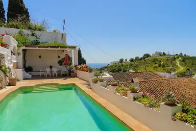 Image de Discover Tranquility at Casa Media Luna – Your Ultimate Frigiliana Getaway