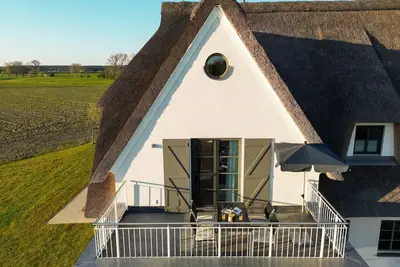 Image de Apartment mit Balkon - Georg Philipp Telemann - Inseldomizil Stolpe - Urlaub Unter Reet auf Usedom