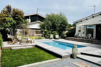 Image de Villa à côté de la plage avec piscine chauffée