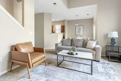 Image de Landing | Spectacular 3bd, Tennis Court, Gym