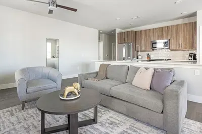 Image de Landing | Beautiful 2bd, Pool, Gym