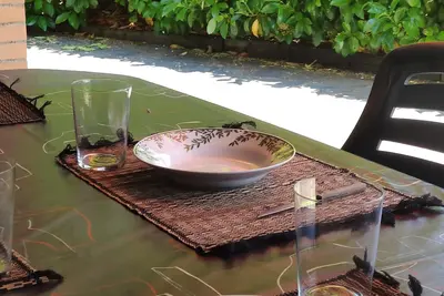 Image de Appartement de charme avec jardin, 2 chambres, parking et cuisine équipée à Jaca