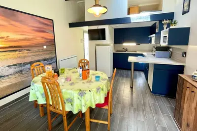 Image de Location Vacances Type 2 avec Piscine Chauffée et Tennis, Animaux Bienvenus