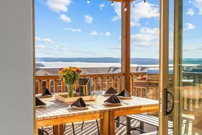 Image de King Suites|Bunk Room|Ensuite Baths| Attractions