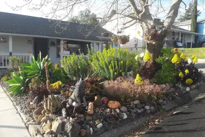 Image de Family Friendly Home: Clean, Quiet, Safe, and Comfortable, near City Center