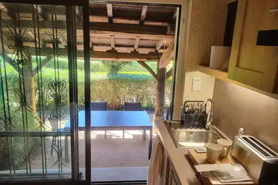 Image de L'Auberge Sarrasine: le charme d'une ferme Bressane avec Jardin et Piscine