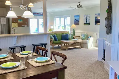 Image de Lovely Canalfront  Condo in  the Heart of Hatteras Village