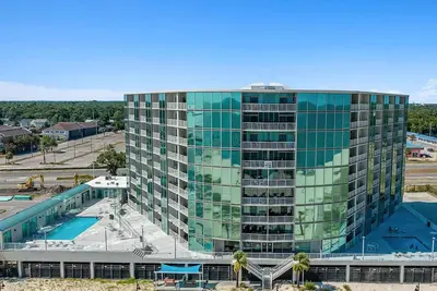 Image de Spectacular 3-Bedroom - 3 Bathroom beachfront condo! ! ! !