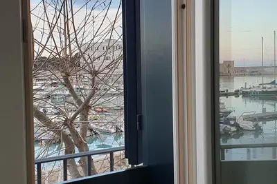 Image de Sea View Apartment Maison bleu 2