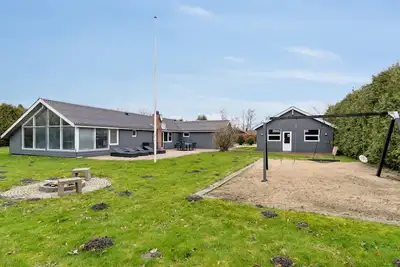 Image de \"Fidelia\" - 400m from the sea by Interhome