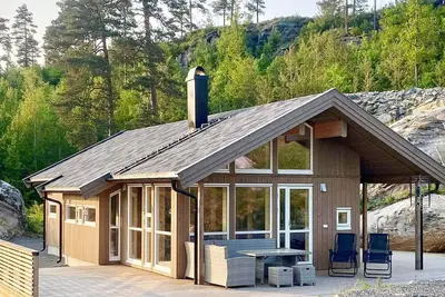 Image de Maison de vacances pour 10 a Søndeled-By Traum