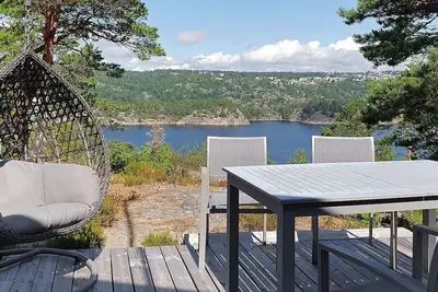 Image de Maison de vacances pour 8 a Risør-By Traum