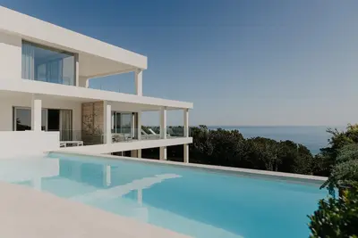 Image de The Avenues - Spacious 8-bedroom villa in Bakoven