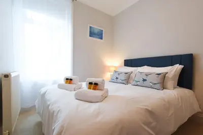 Image de Eastside Hideaway | Short Walk to Southsea | 2br