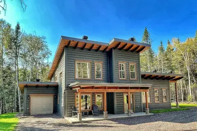 Image de Lodge pour pêcheurs de saumon à proximité de la rivière Petite Cascapédia