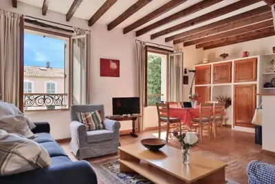 Image de Superb 2 Bed Apt in Antibes Old Town