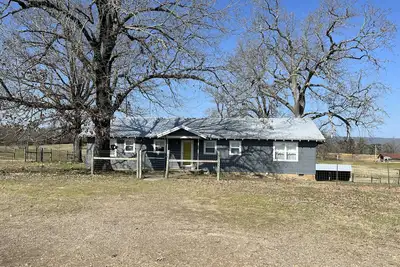 Image de Pet-friendly, lakes, state parks, mountains, world class biking trails, hiking