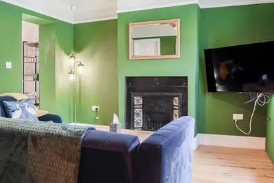 Image de 3 chambres à coucher à Bolton