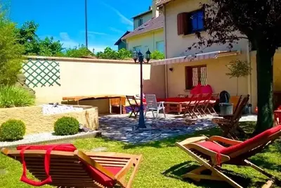 Image de Authentique Maison familiale à Bezons : Confort et jardin proche Paris